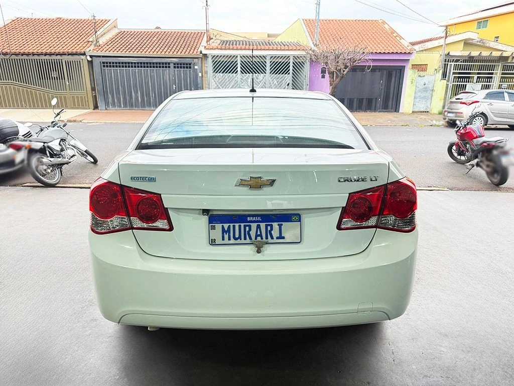 CHEVROLET CRUZE