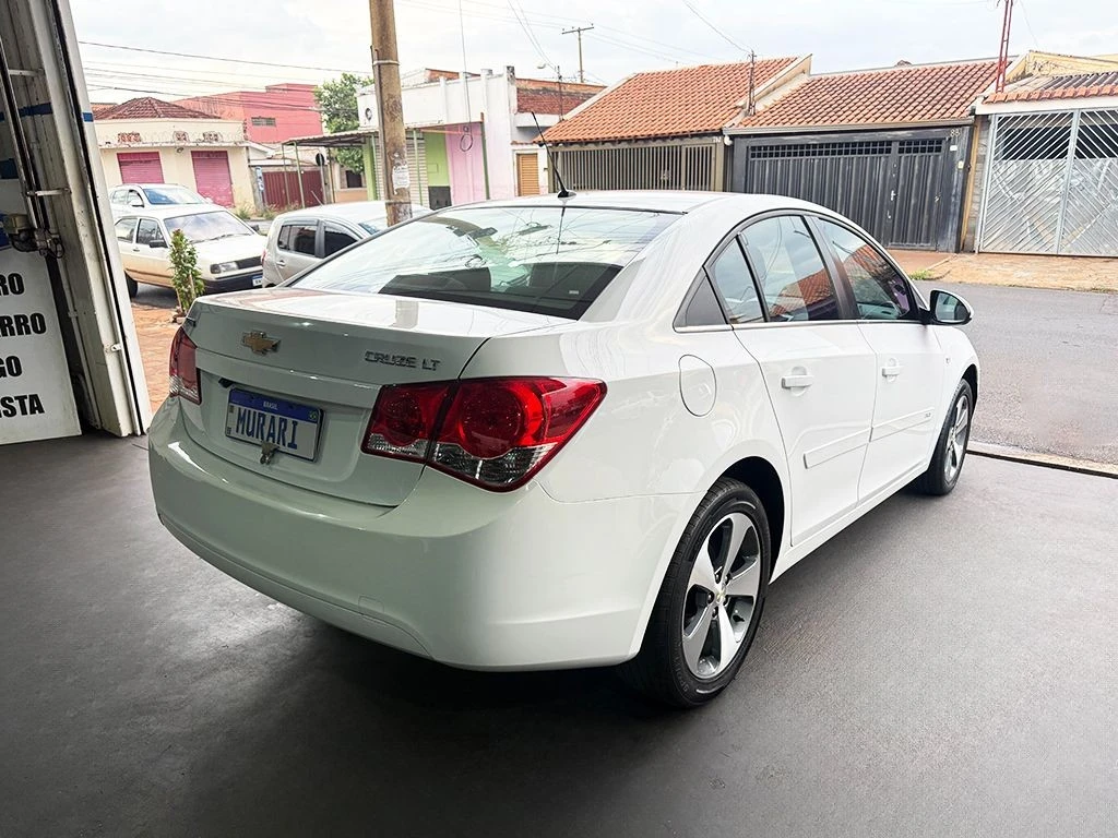 CHEVROLET CRUZE
