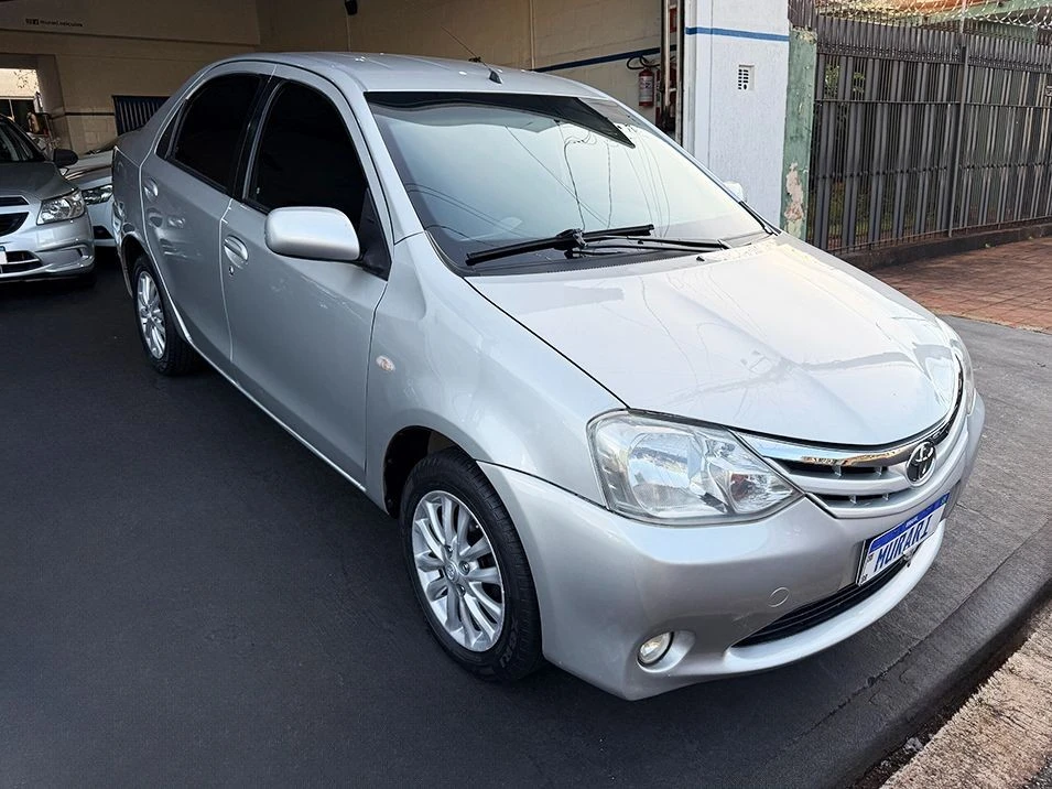 TOYOTA ETIOS