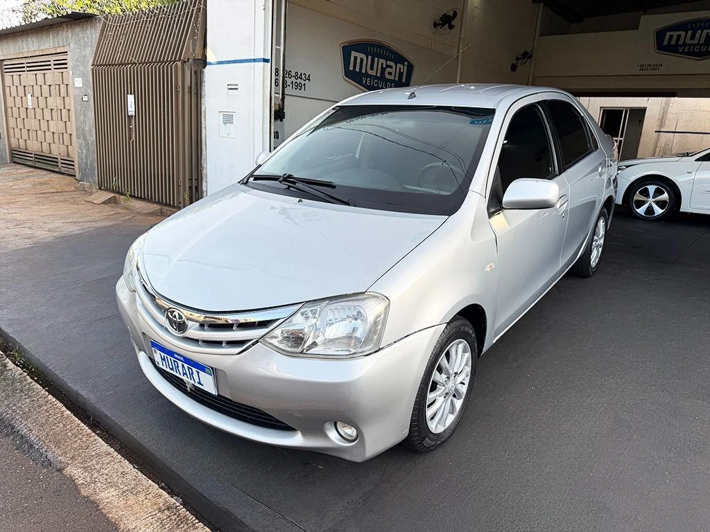 TOYOTA ETIOS