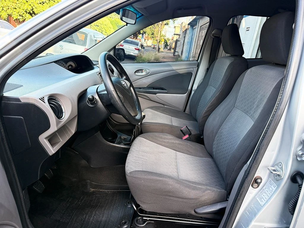 TOYOTA ETIOS