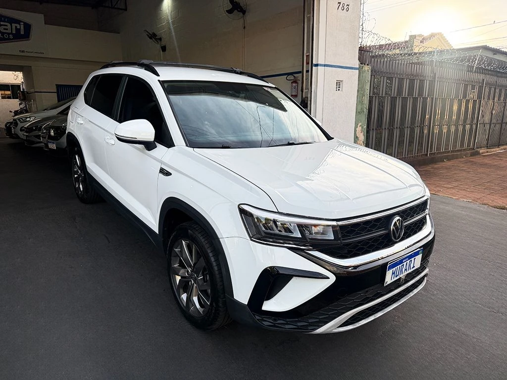VOLKSWAGEN TAOS