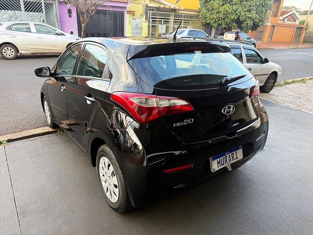 HYUNDAI HB20