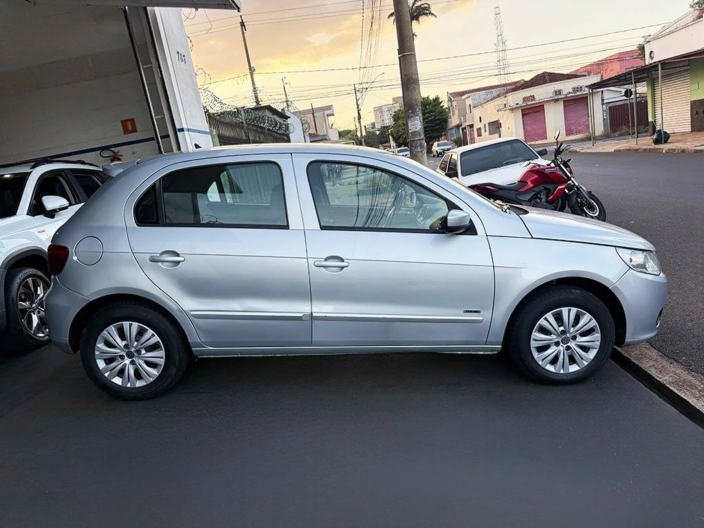 VOLKSWAGEN GOL