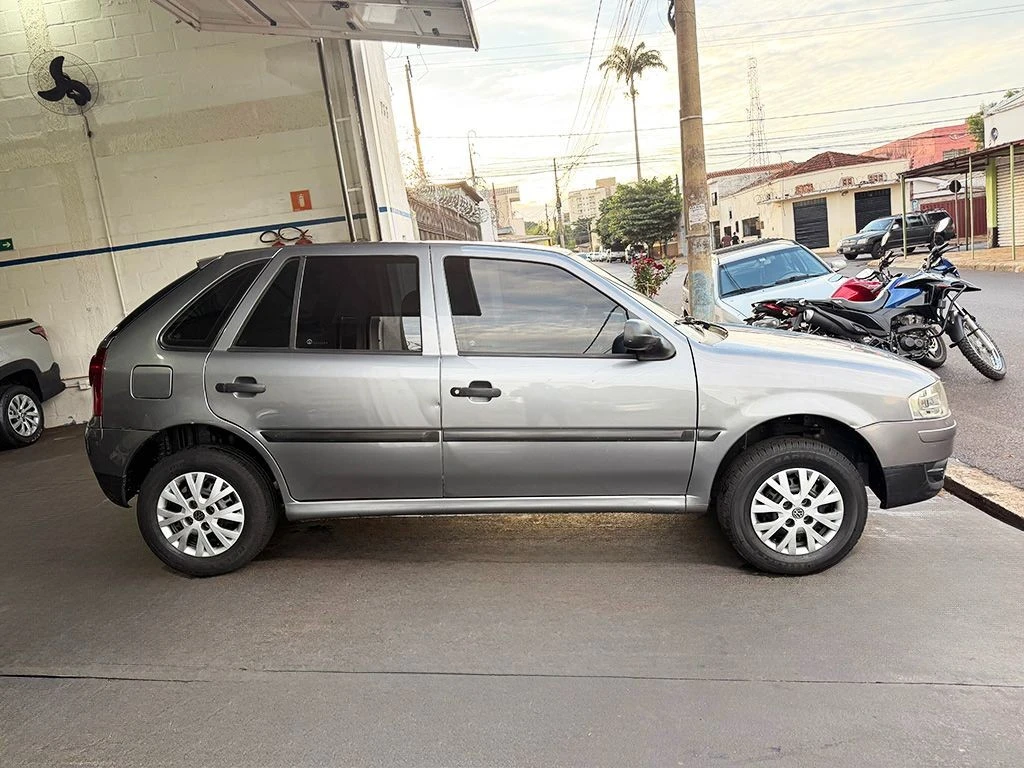VOLKSWAGEN GOL
