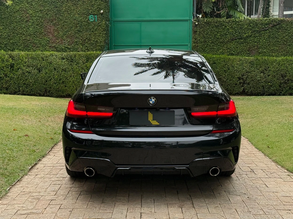 BMW 320I