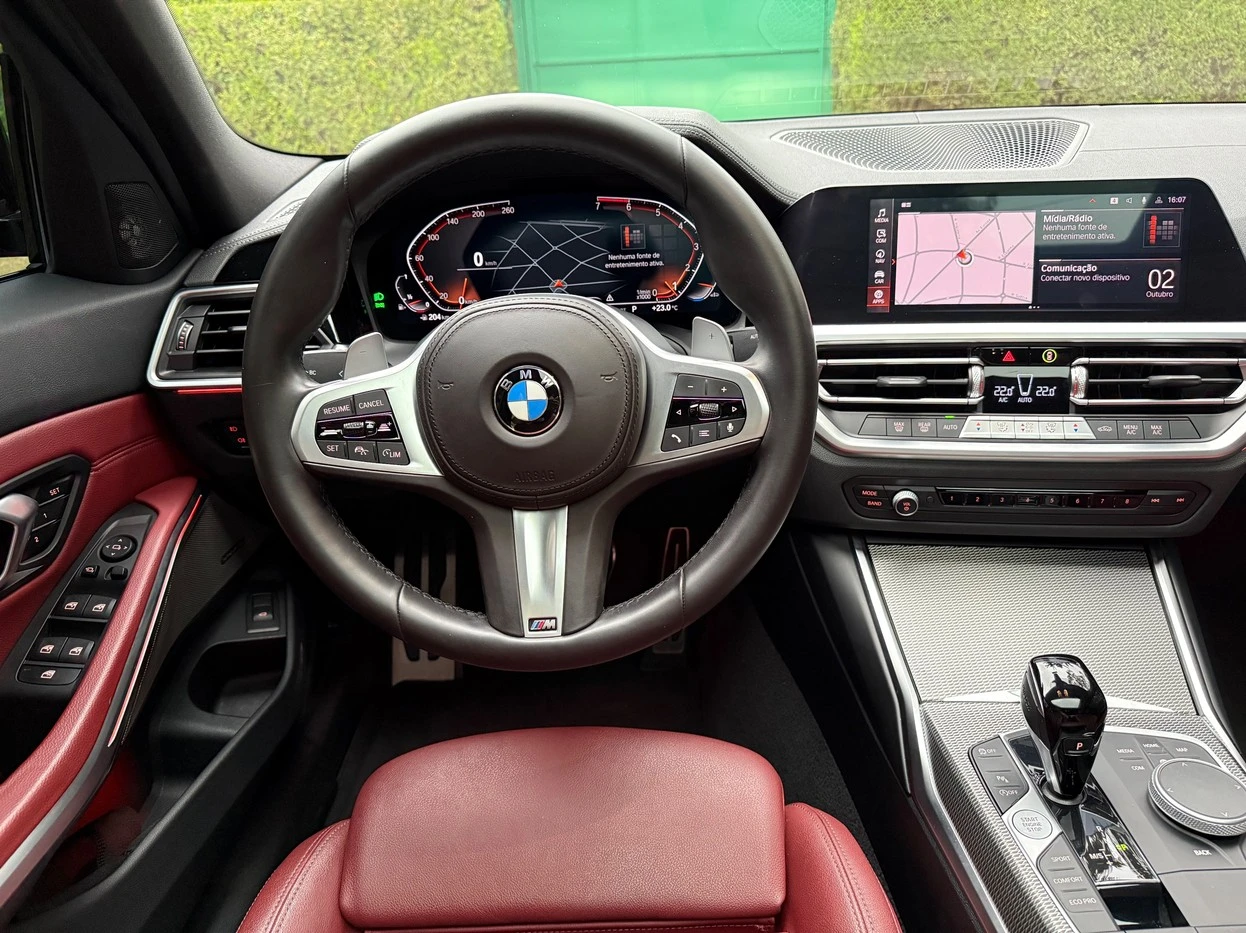 BMW 320I