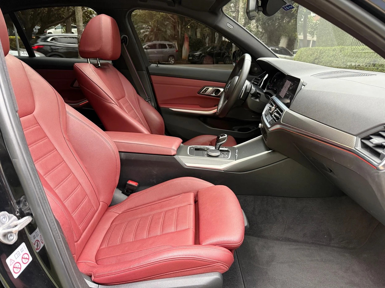 BMW 320I