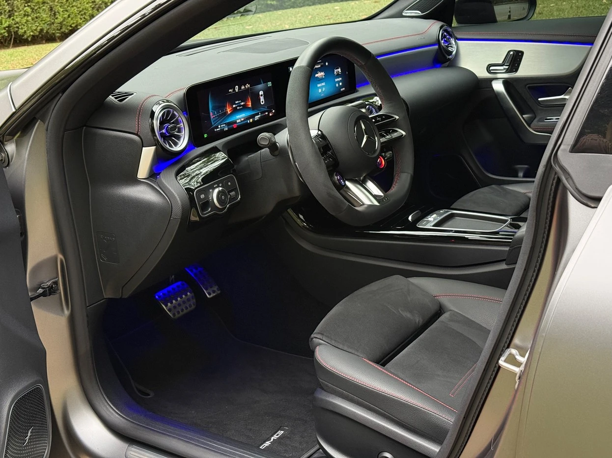 MERCEDES-BENZ CLA 45 AMG