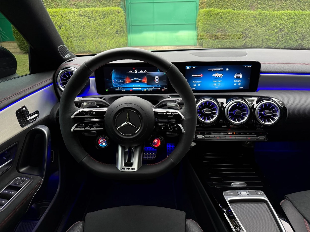 MERCEDES-BENZ CLA 45 AMG