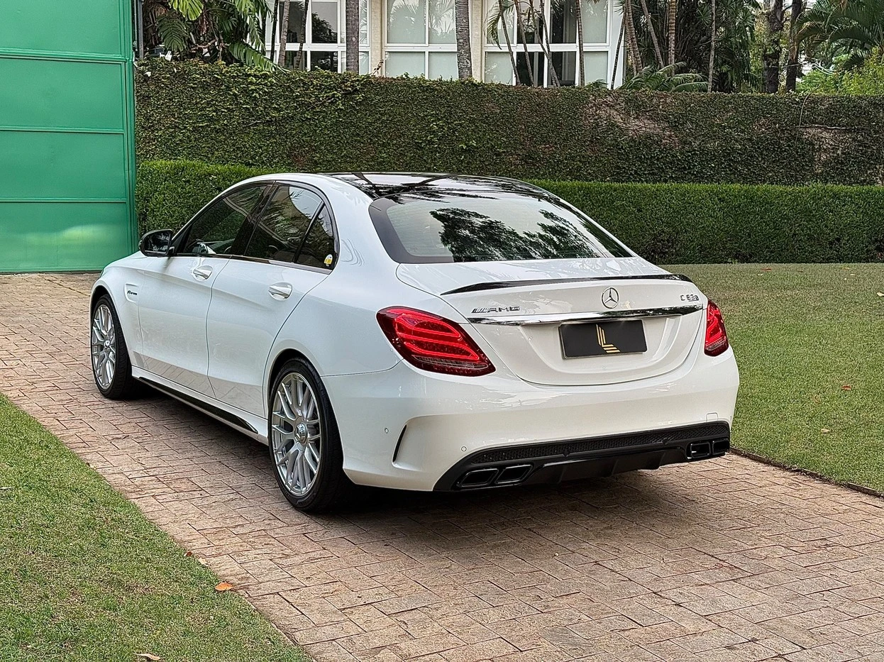 MERCEDES-BENZ C 63 AMG