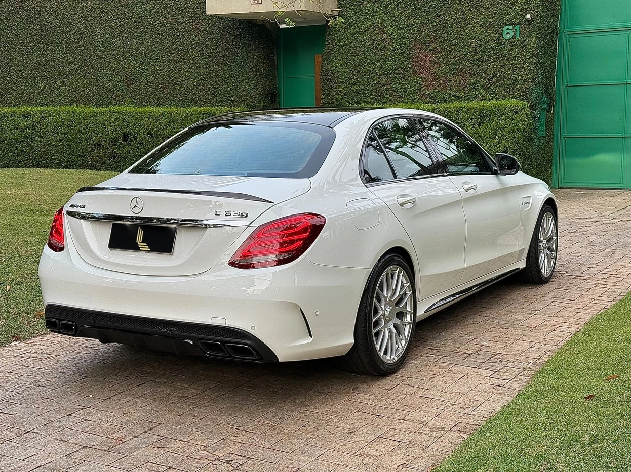 MERCEDES-BENZ C 63 AMG