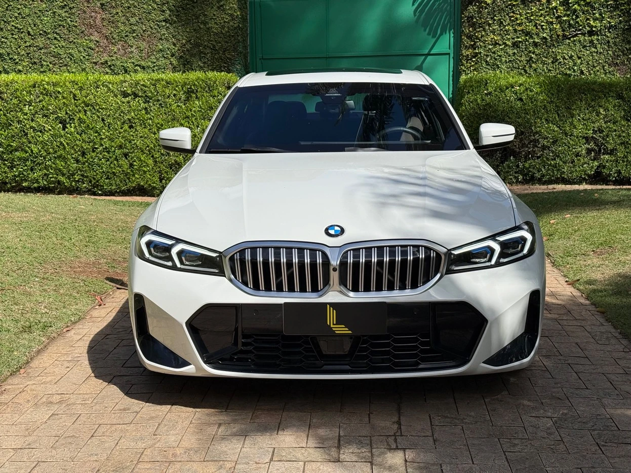 BMW 320i