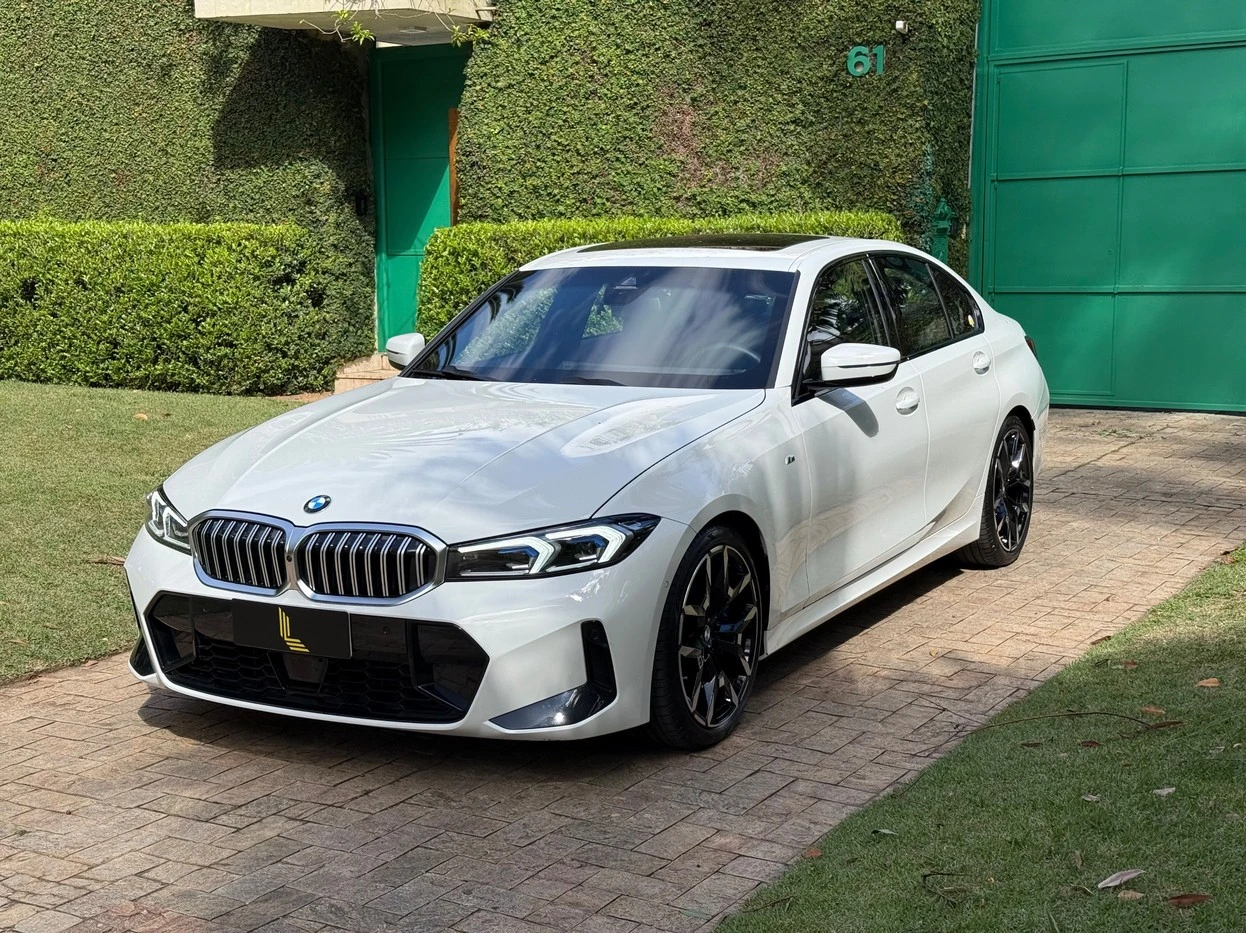 BMW 320i