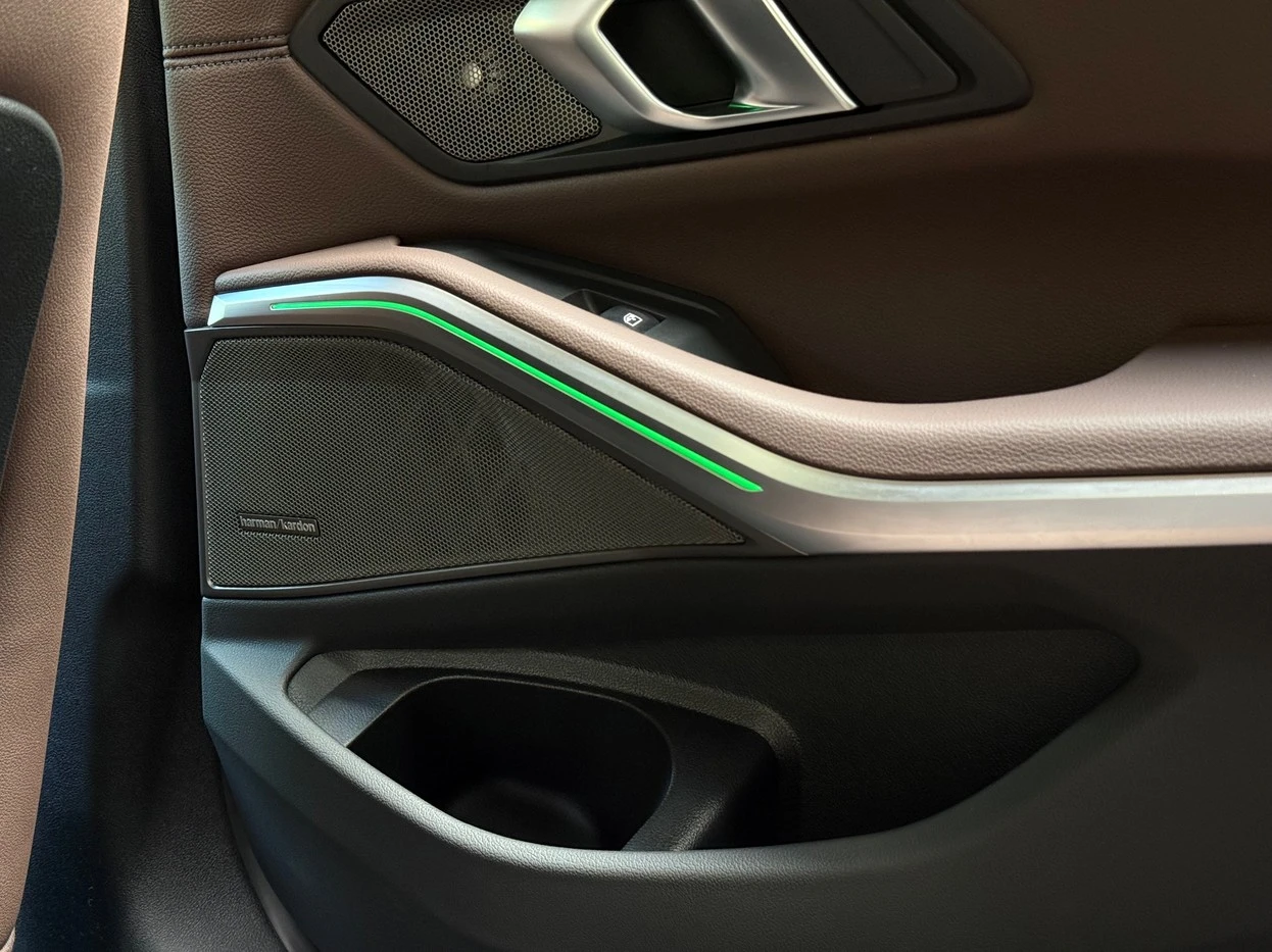 BMW 320i
