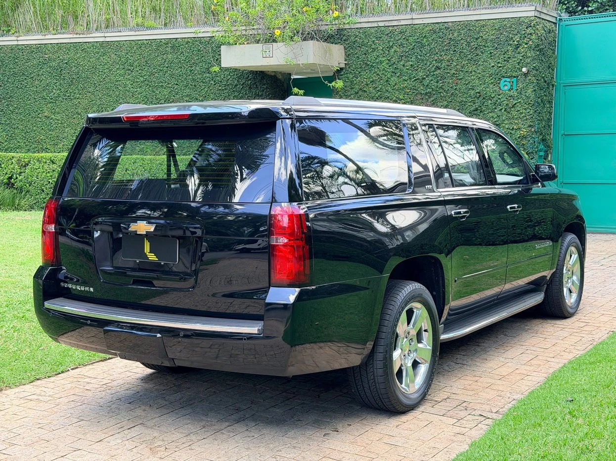 CHEVROLET SUBURBAN