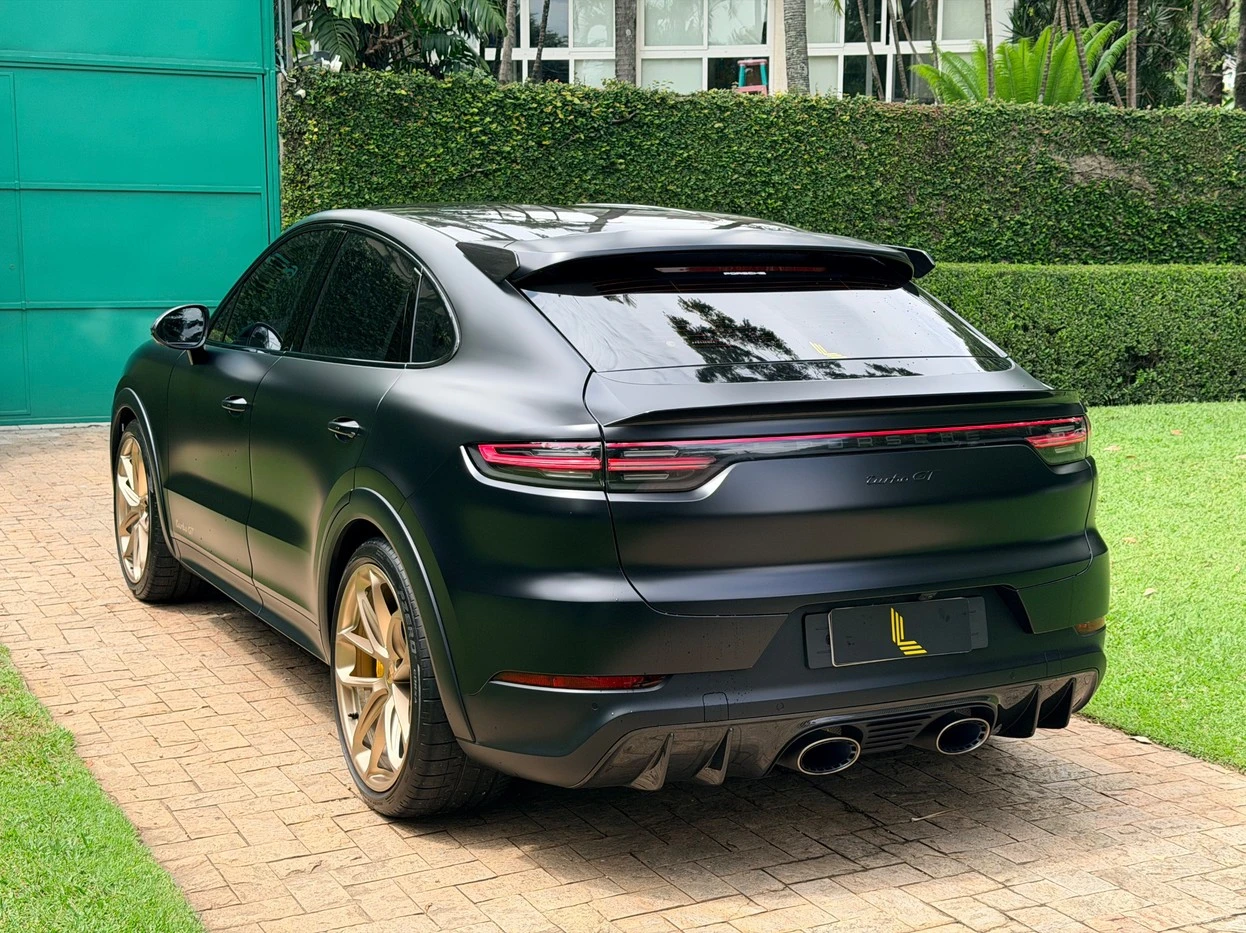 PORSCHE CAYENNE