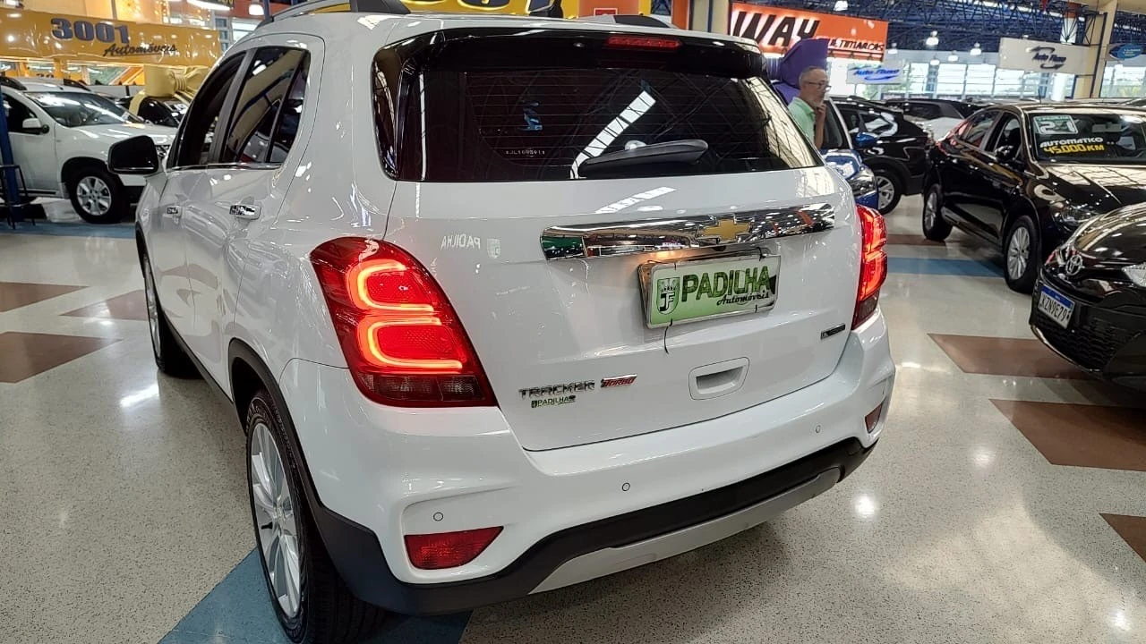 CHEVROLET TRACKER