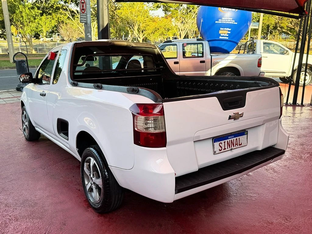 CHEVROLET MONTANA