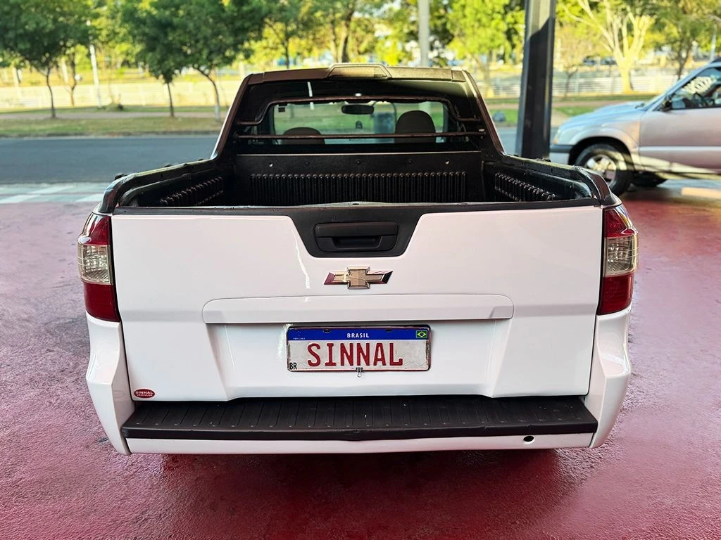 CHEVROLET MONTANA
