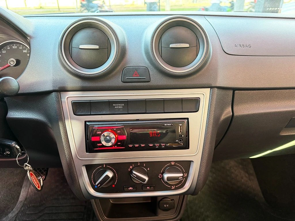 VOLKSWAGEN SAVEIRO