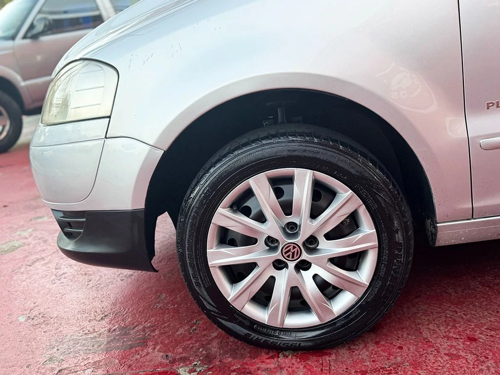 VOLKSWAGEN FOX