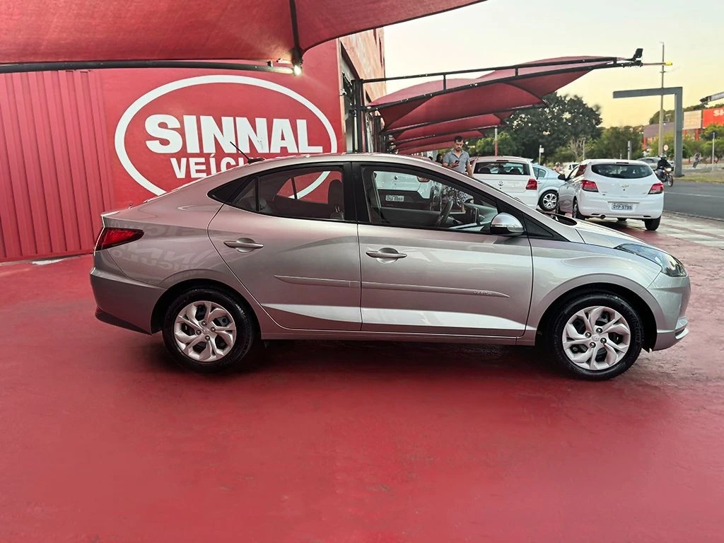 HYUNDAI HB20S