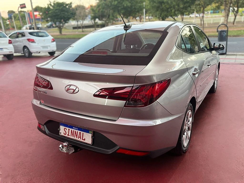 HYUNDAI HB20S