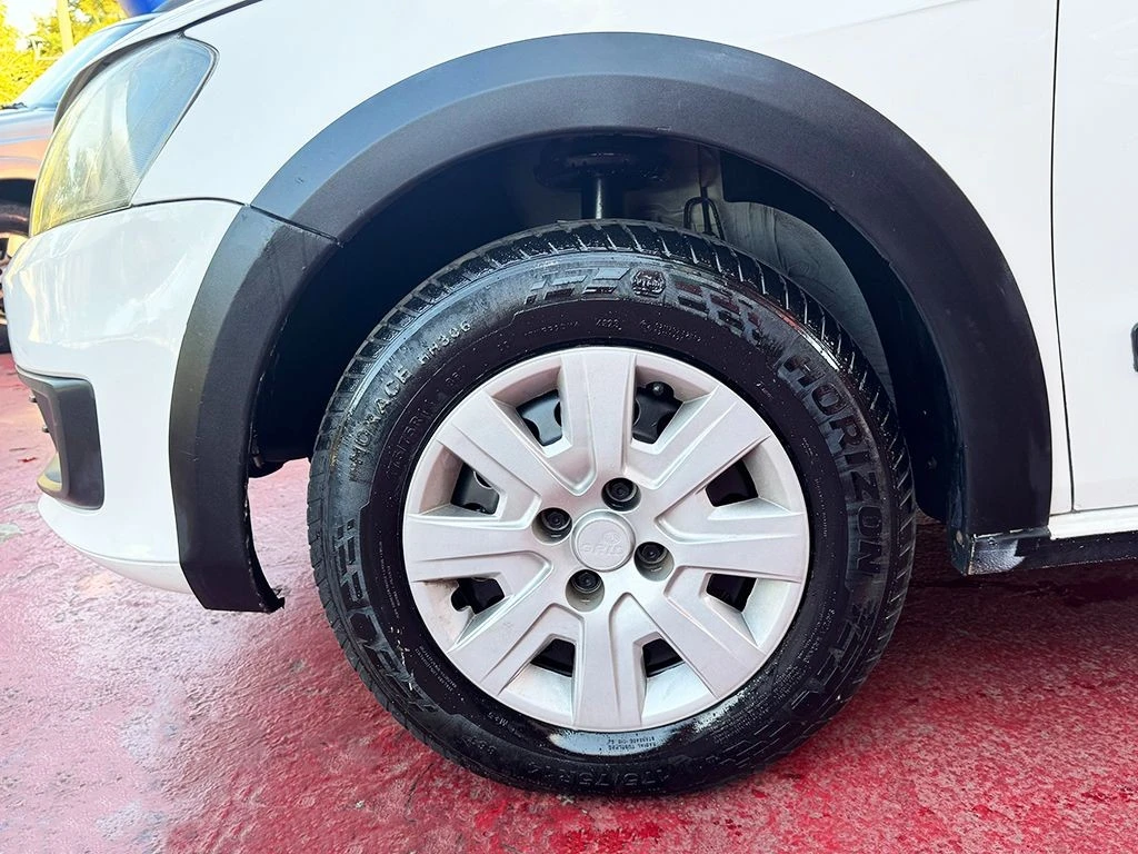 VOLKSWAGEN SAVEIRO