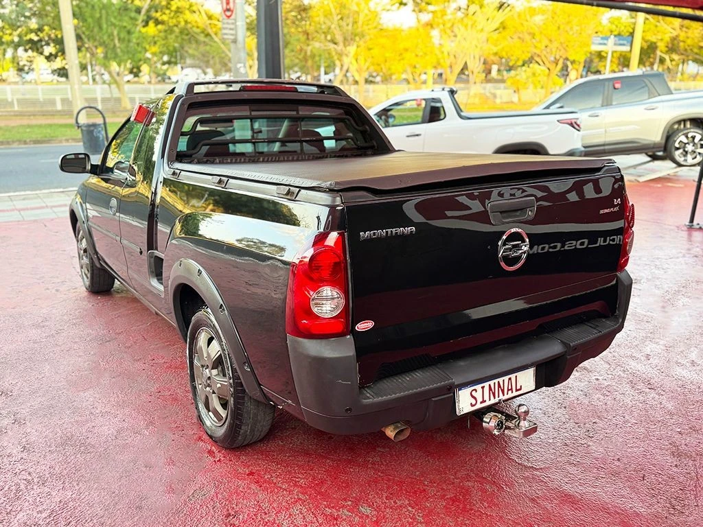 CHEVROLET MONTANA