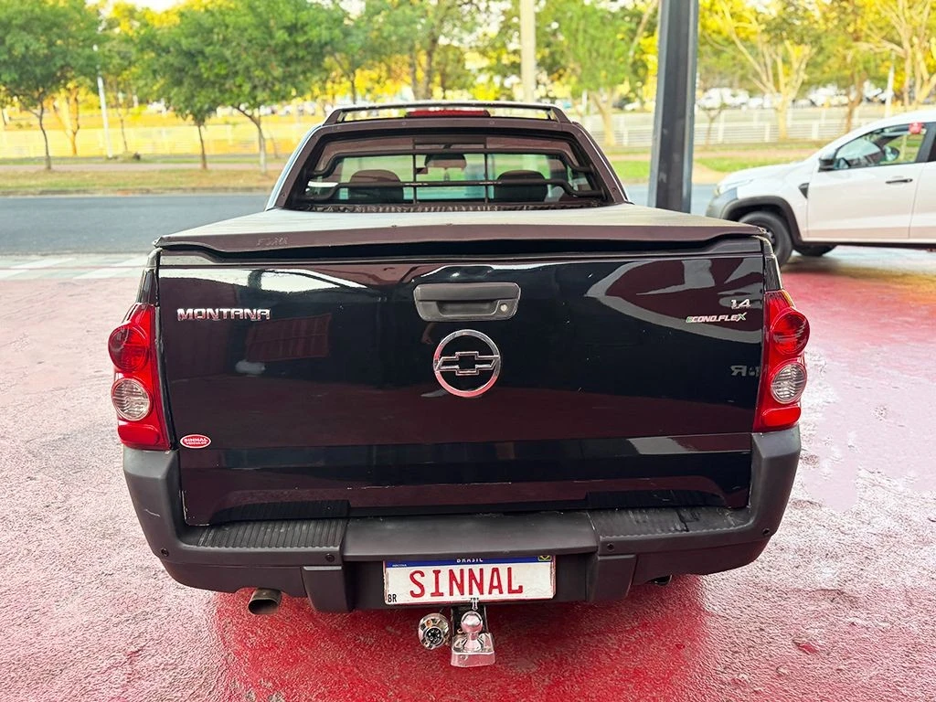 CHEVROLET MONTANA
