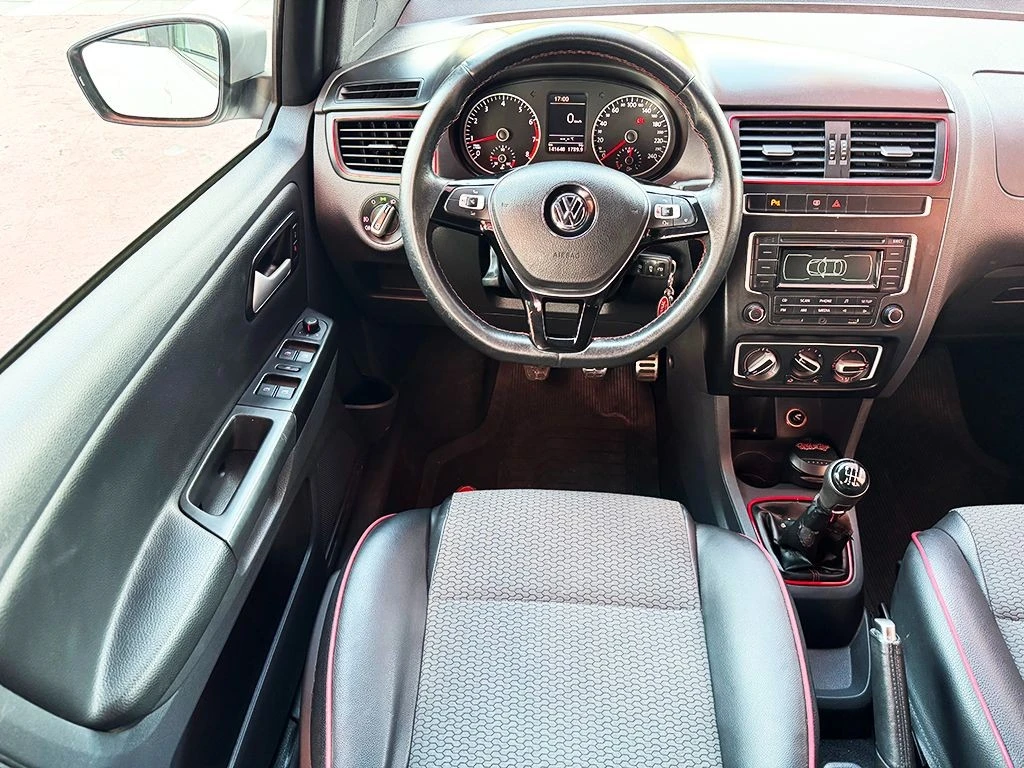 VOLKSWAGEN FOX