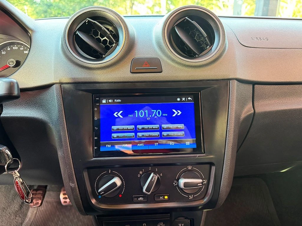 VOLKSWAGEN SAVEIRO