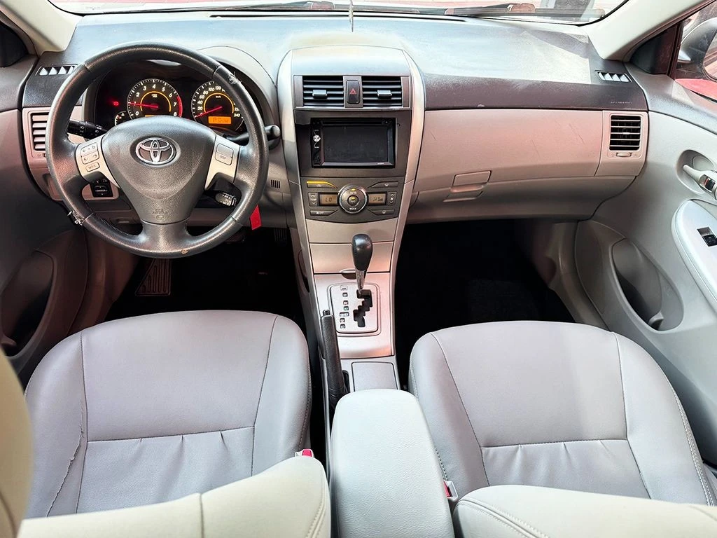 TOYOTA COROLLA