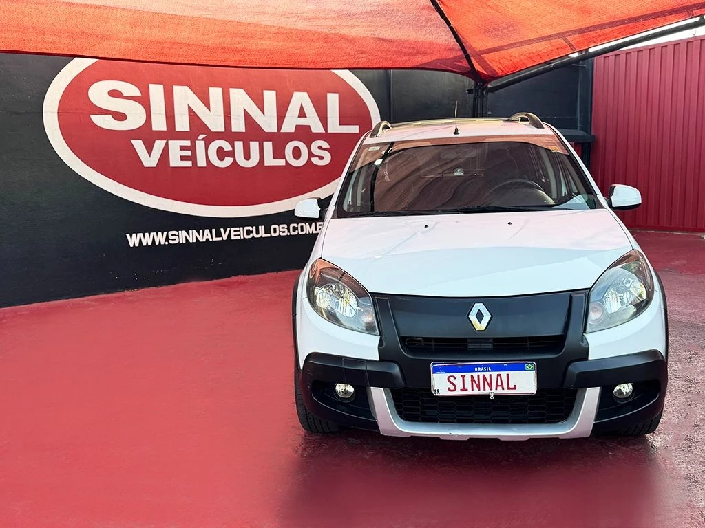 RENAULT SANDERO