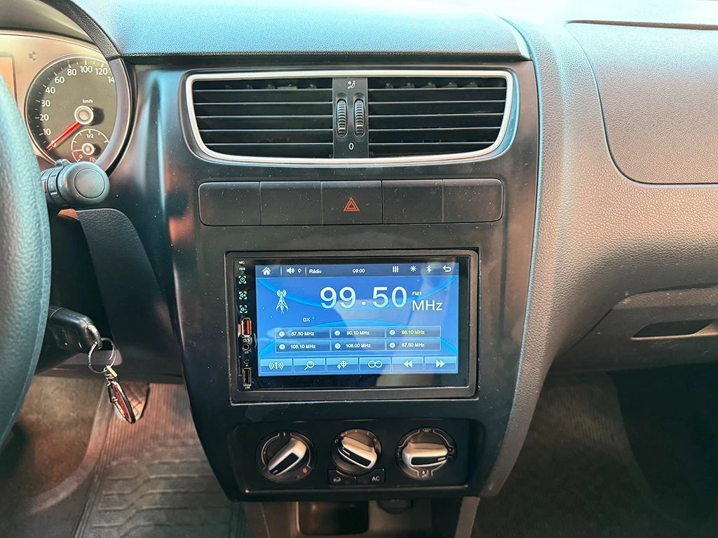 VOLKSWAGEN FOX