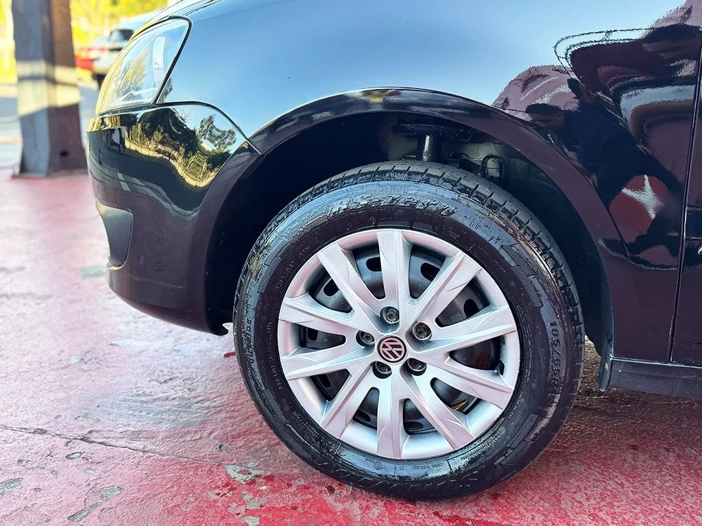 VOLKSWAGEN FOX