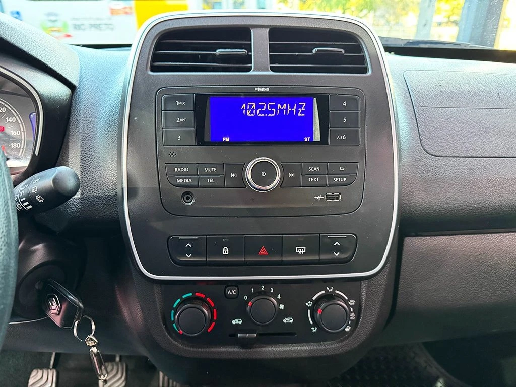 RENAULT KWID