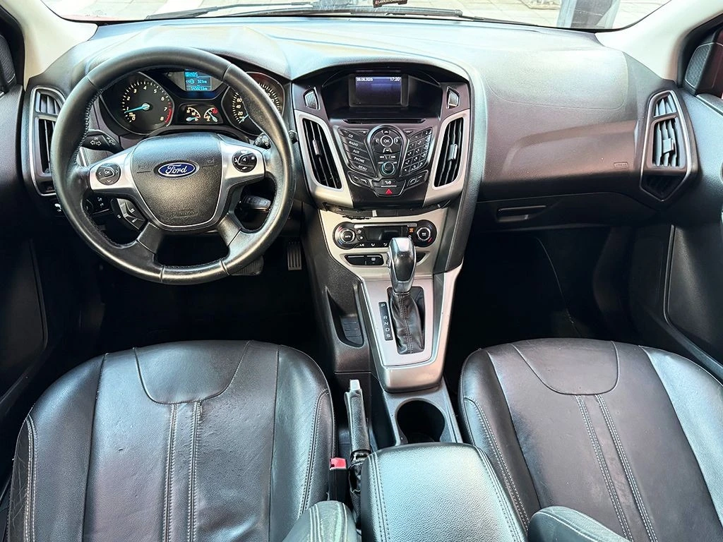 FORD FOCUS