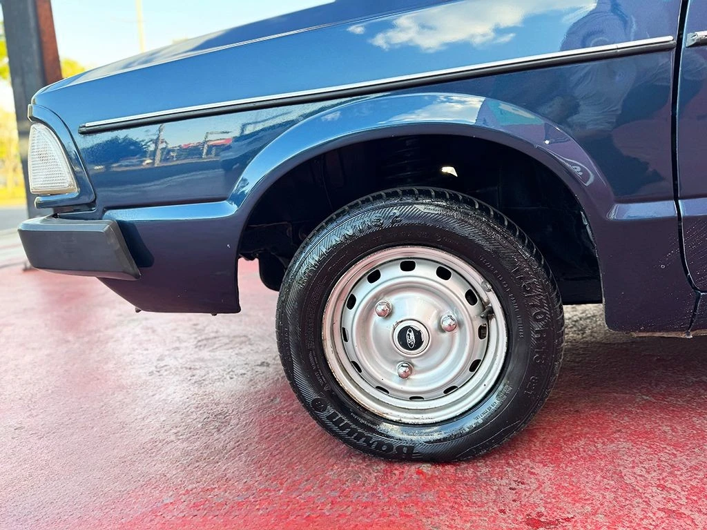 FORD PAMPA