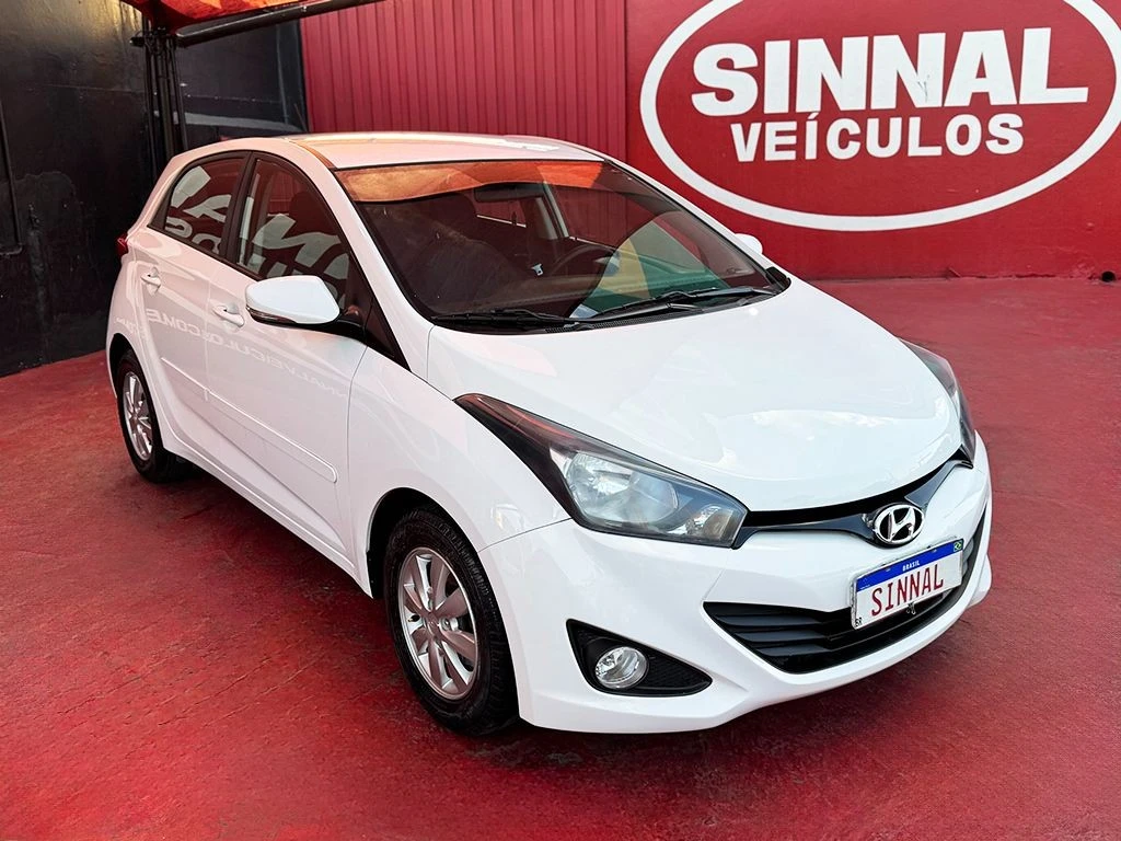 HYUNDAI HB20