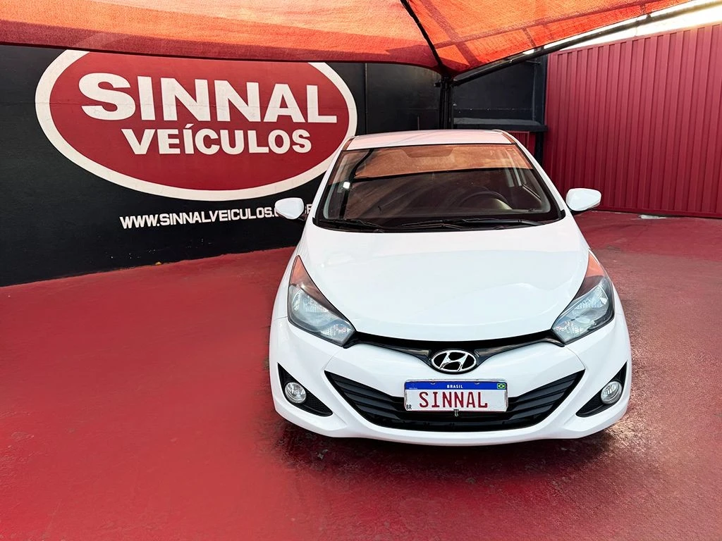HYUNDAI HB20