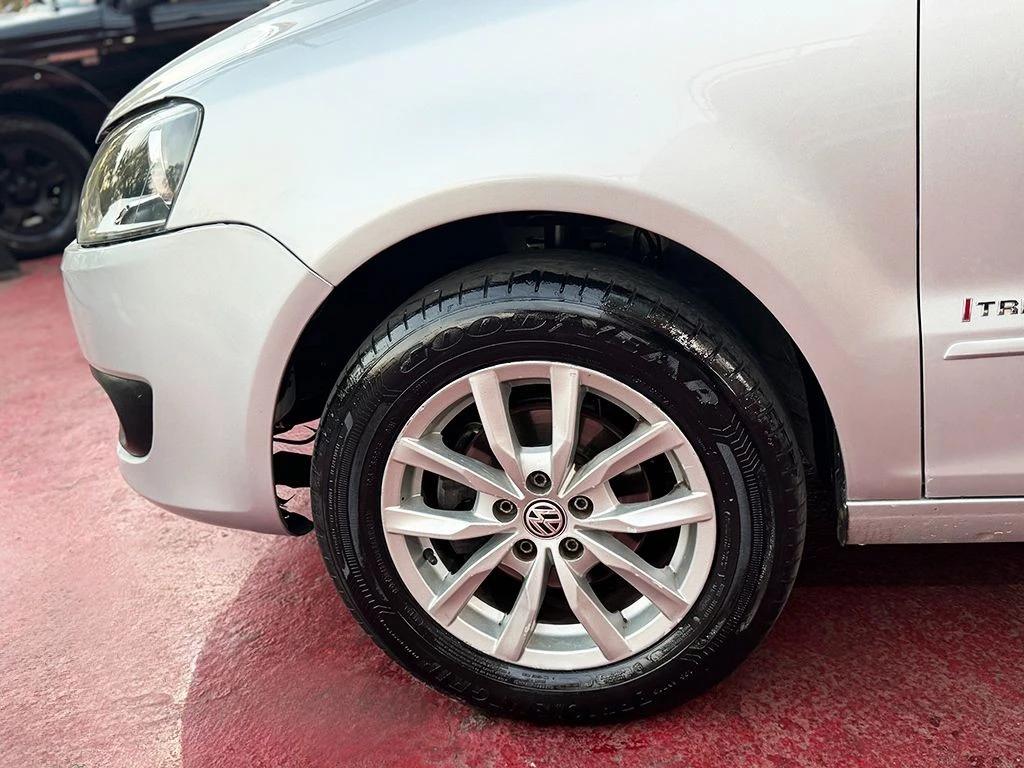 VOLKSWAGEN FOX