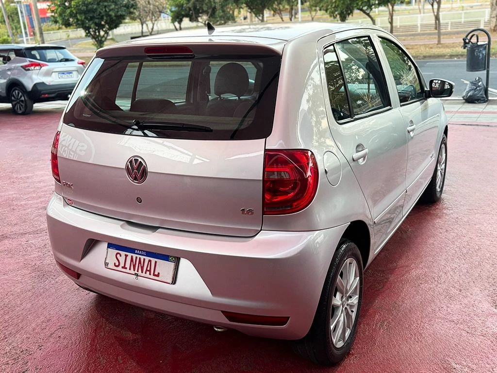 VOLKSWAGEN FOX