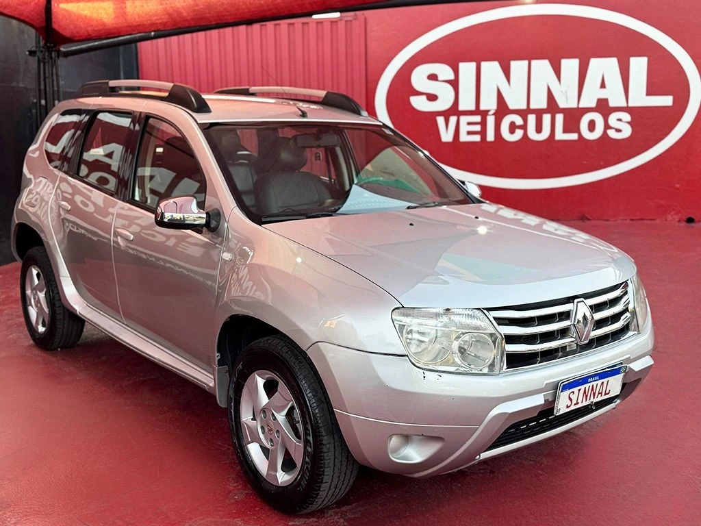 RENAULT DUSTER