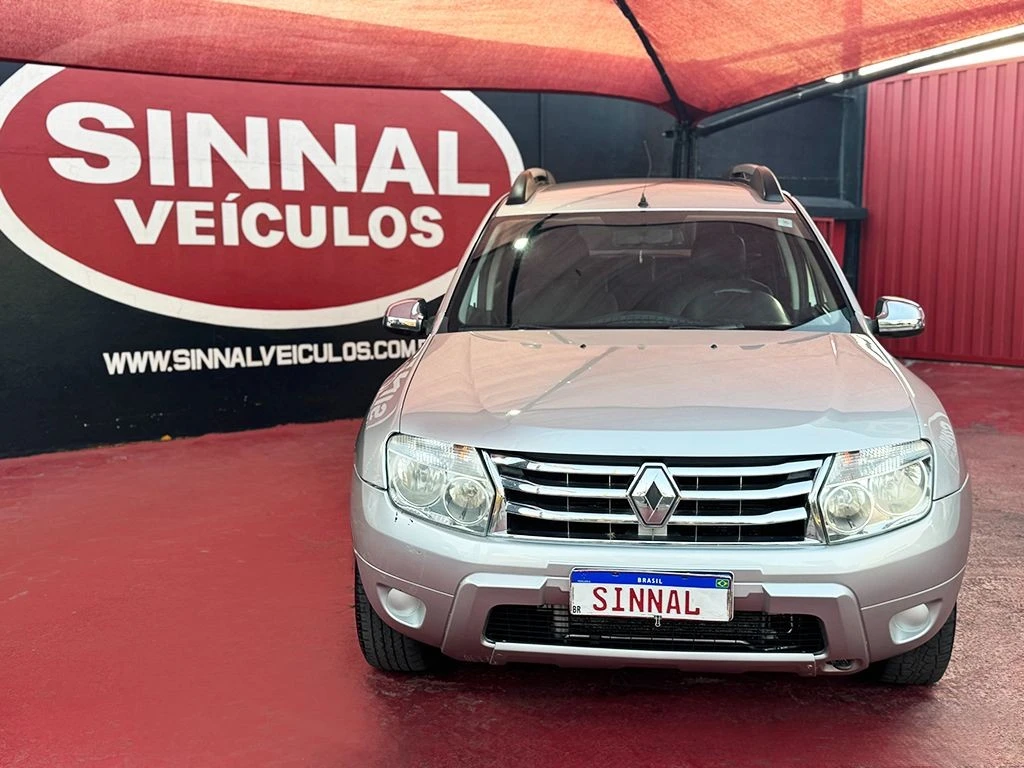 RENAULT DUSTER
