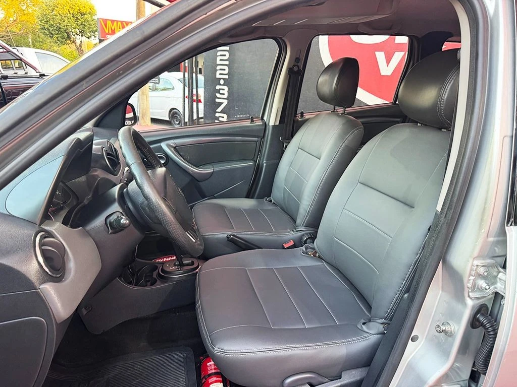 RENAULT DUSTER