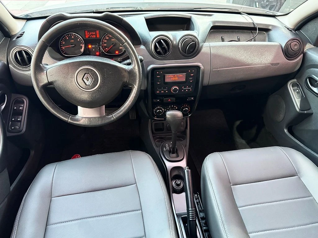 RENAULT DUSTER