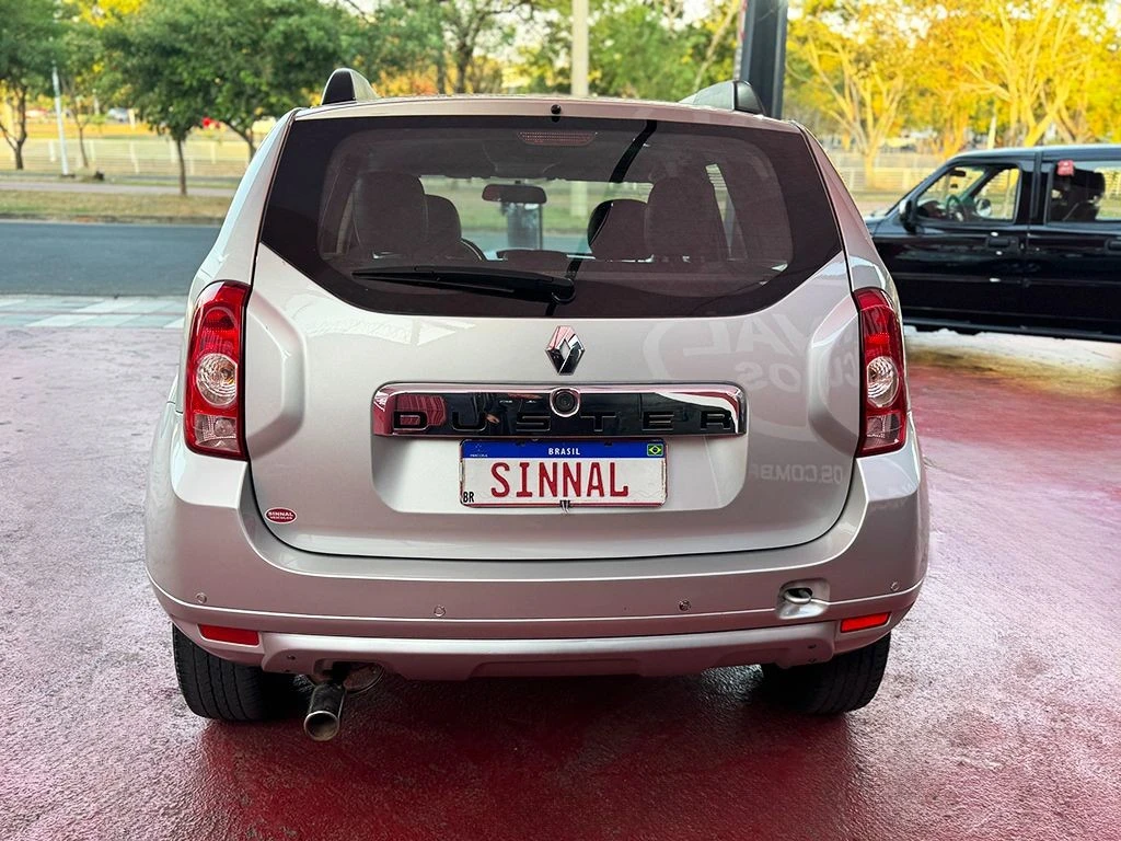 RENAULT DUSTER