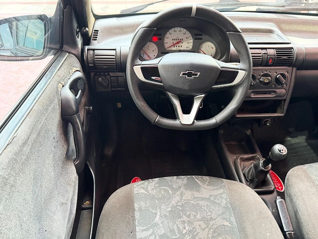 CHEVROLET CORSA